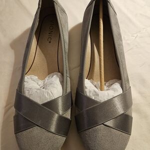 Vionic Women's Spark Maria Ballet Flat Supportive Suede Walking Shoes Sz 8M